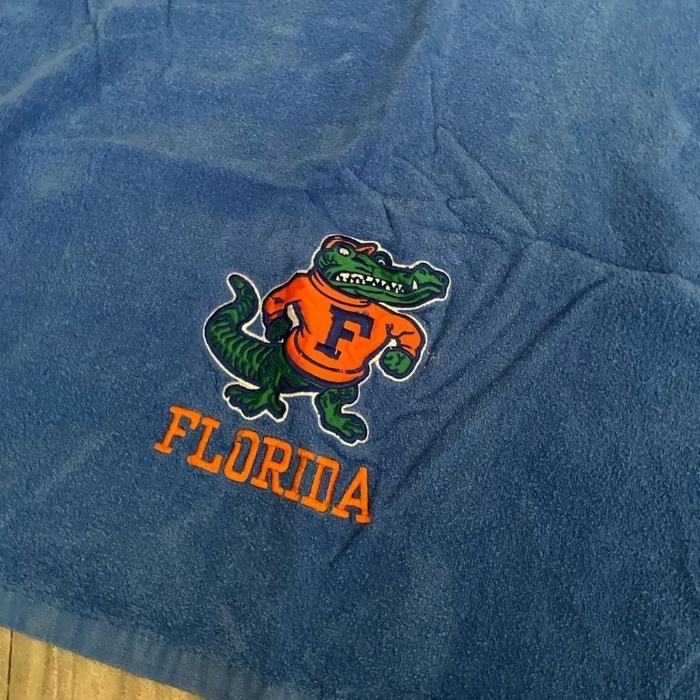 Vintage Set 2 UF Florida Gators Embroidered Towel Bath Beach Green Blue NCAA